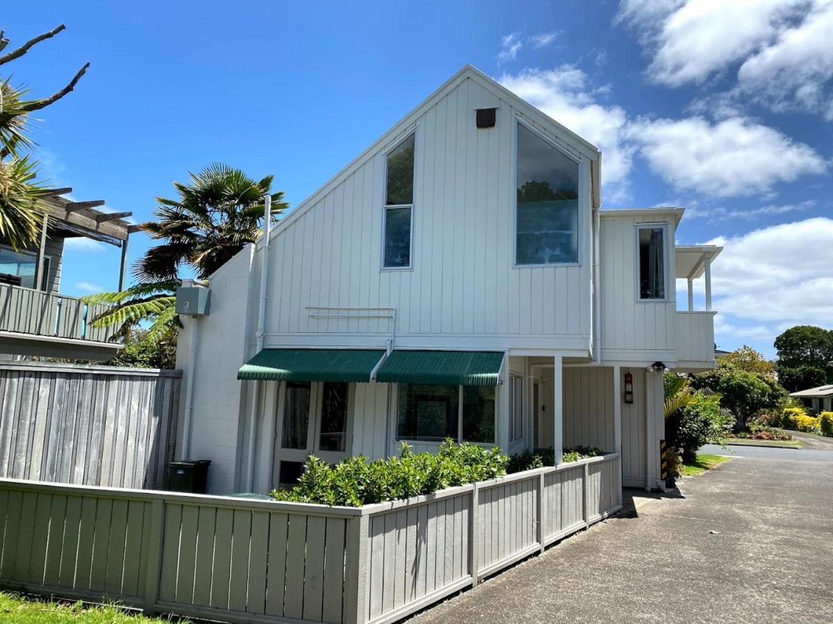 Chamberlain House - 3 Bedroom House By Manly Beach Auckland Exterior foto